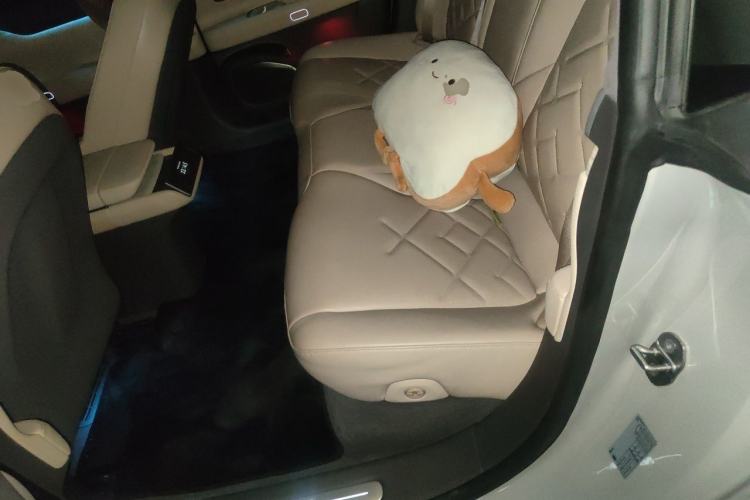 Used Nio ET7 2022 100kWh First Edition Left Rear Seat