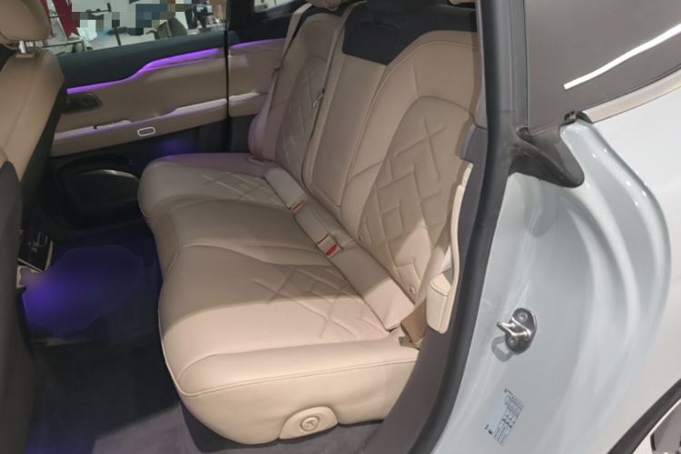 Used Nio ET7 2022 100kWh First Edition Left Rear Seat