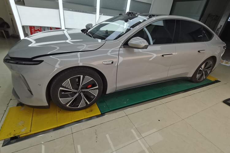 Used Nio ET7 2022 100kWh First Edition Left Side