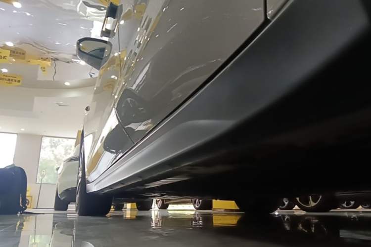 Used Nio ET7 2022 100kWh First Edition Left Side Sill