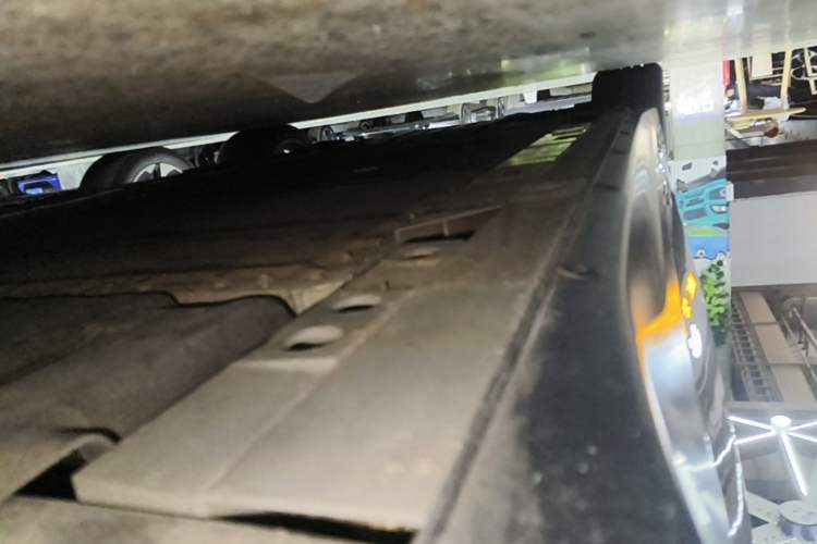 Used Nio ET7 2022 100kWh First Edition Left Side Sill