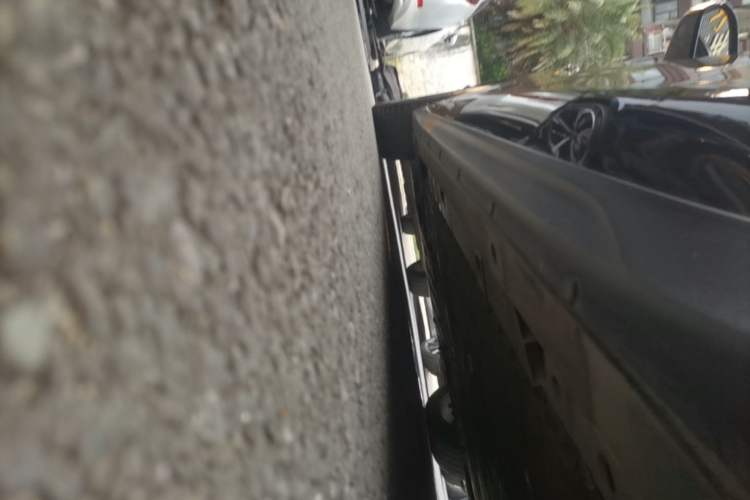 Used Nio ET7 2022 100kWh First Edition Left Side Sill