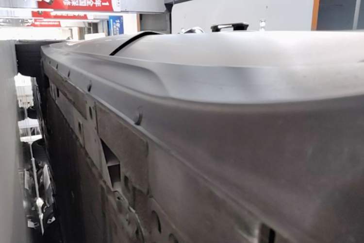 Used Nio ET7 2022 100kWh First Edition Left Side Sill