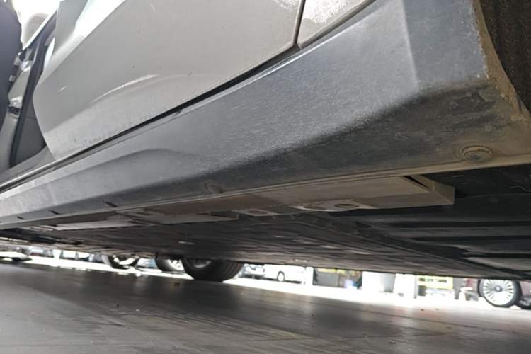 Used Nio ET7 2022 100kWh First Edition Left Side Sill