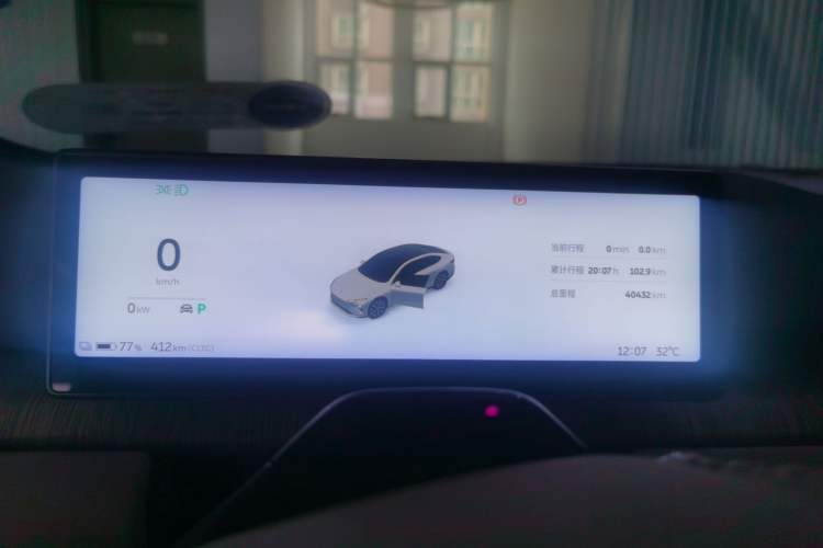 Used Nio ET7 2022 75 kWh Odometer Close Up