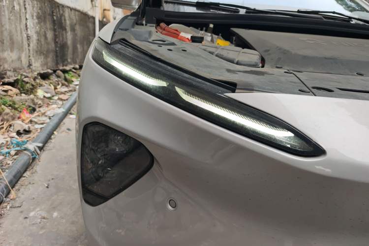 Used Nio ET7 2022 100kWh First Edition Right Front Headlight