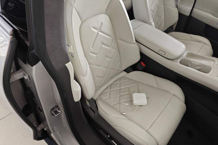 Used Nio ET7 2022 100kWh First Edition Right Front Seat