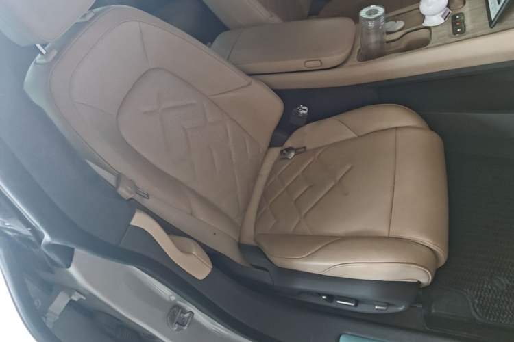 Used Nio ET7 2022 100kWh First Edition Right Front Seat
