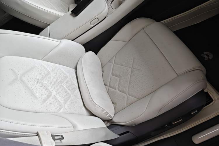 Used Nio ET7 2022 100kWh First Edition Right Front Seat