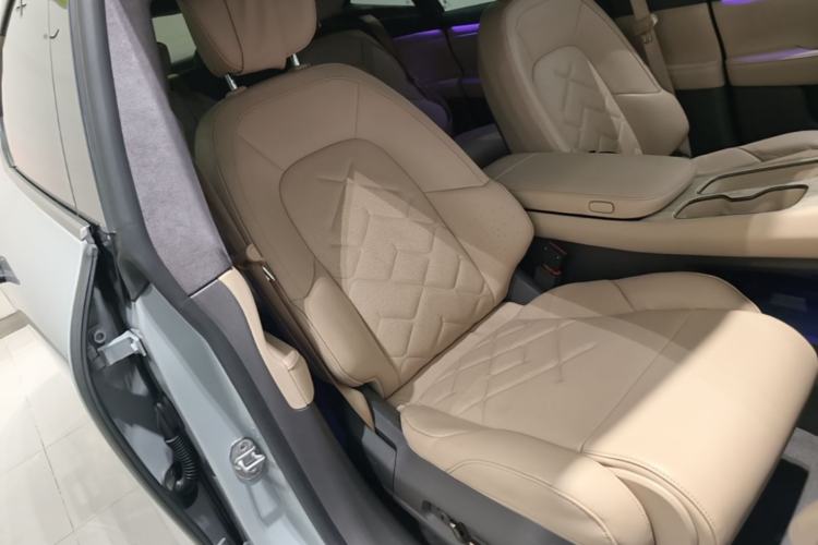 Used Nio ET7 2022 100kWh First Edition Right Front Seat