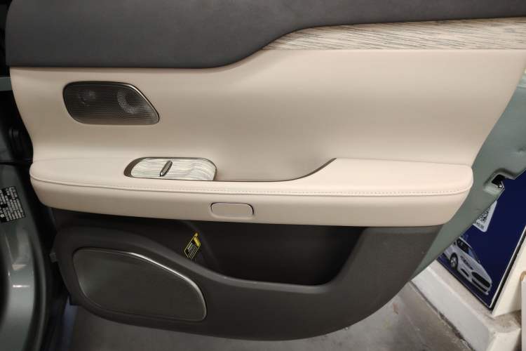 Used Nio ET7 2022 100kWh First Edition Right Rear Door Interior