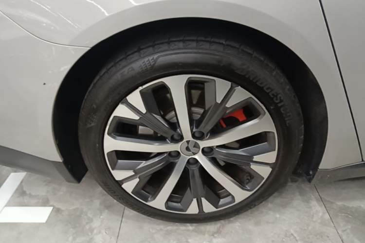 Used Nio ET7 2022 100kWh First Edition Right Rear Wheel Hub