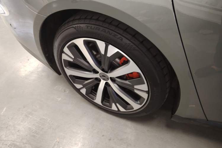 Used Nio ET7 2022 100kWh First Edition Right Rear Wheel Hub