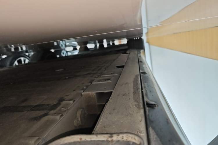 Used Nio ET7 2022 100kWh First Edition Right Side Sill