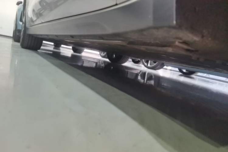 Used Nio ET7 2022 100kWh First Edition Right Side Sill