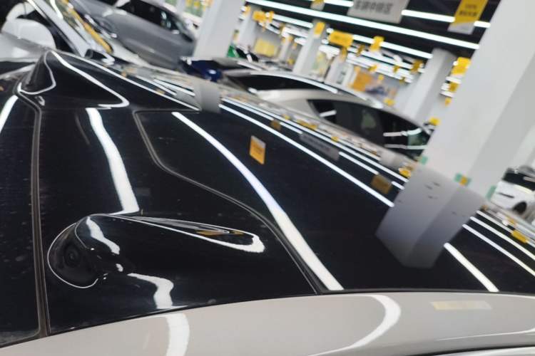 Used Nio ET7 2022 75 kWh Roof