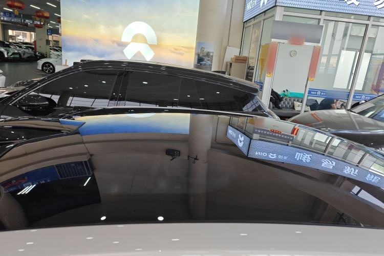 Used Nio ET7 2022 100kWh First Edition Roof