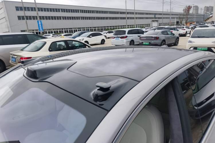 Used Nio ET7 2022 75 kWh Roof