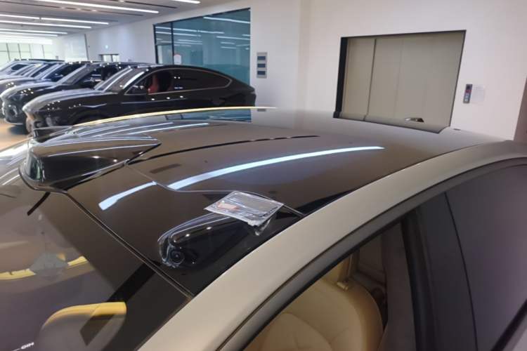 Used Nio ET7 2022 100kWh First Edition Roof