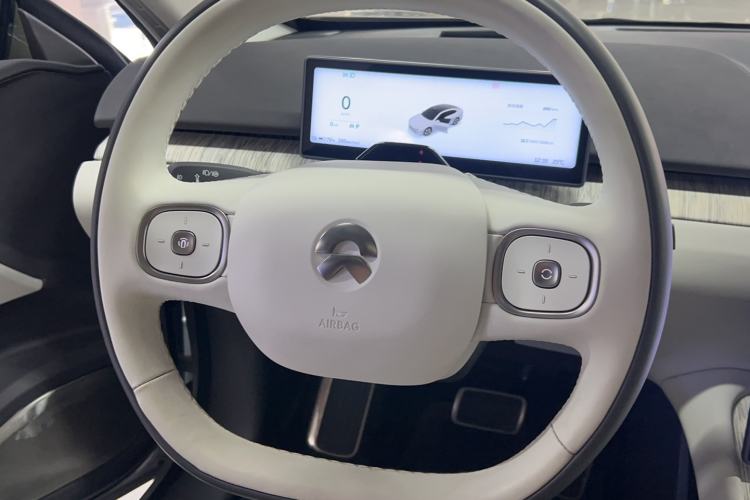 Used Nio ET7 2022 75 kWh Steering Wheel
