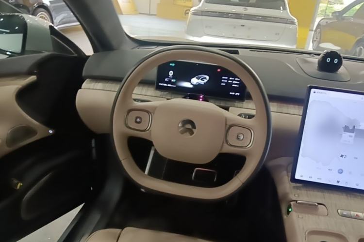 Used Nio ET7 2022 100kWh First Edition Steering Wheel