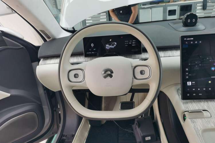 Used Nio ET7 2022 100kWh First Edition Steering Wheel