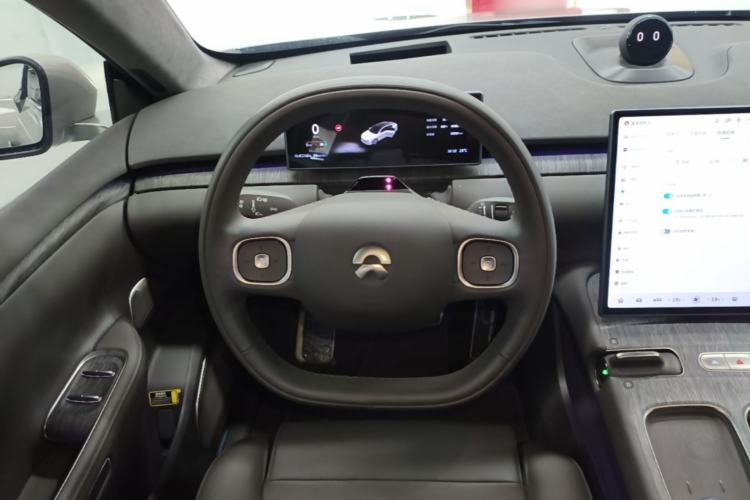 Used Nio ET7 2022 75 kWh Steering Wheel