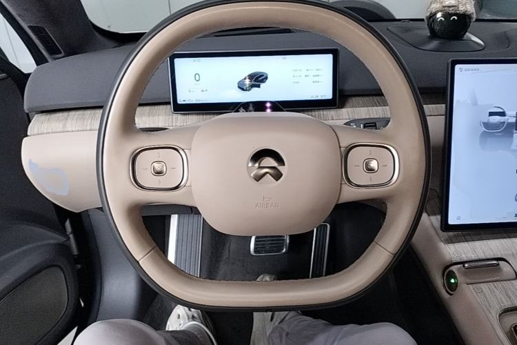 Used Nio ET7 2022 100kWh First Edition Steering Wheel