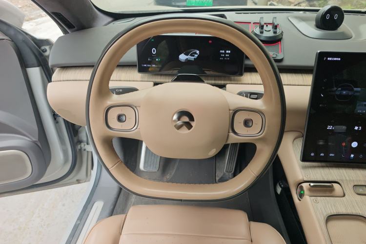 Used Nio ET7 2022 100kWh First Edition Steering Wheel