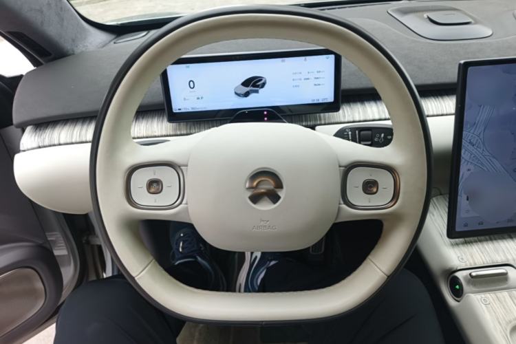 Used Nio ET7 2022 75 kWh Steering Wheel