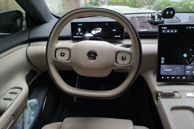 Used Nio ET7 2022 100kWh First Edition Steering Wheel
