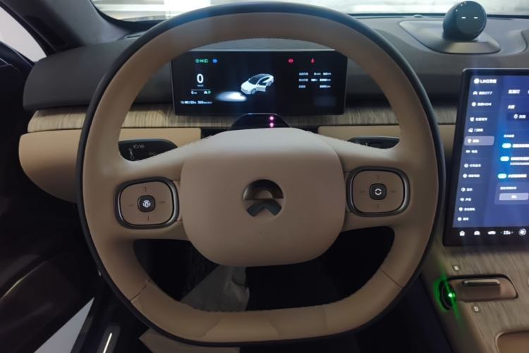 Used Nio ET7 2022 100kWh First Edition Steering Wheel