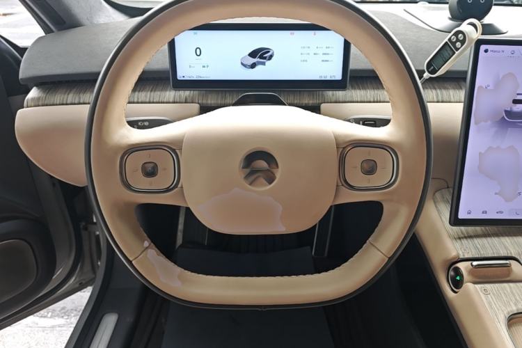 Used Nio ET7 2022 100kWh First Edition Steering Wheel