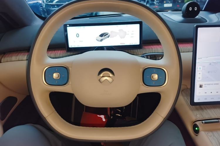 Used Nio ET7 2022 75 kWh Steering Wheel