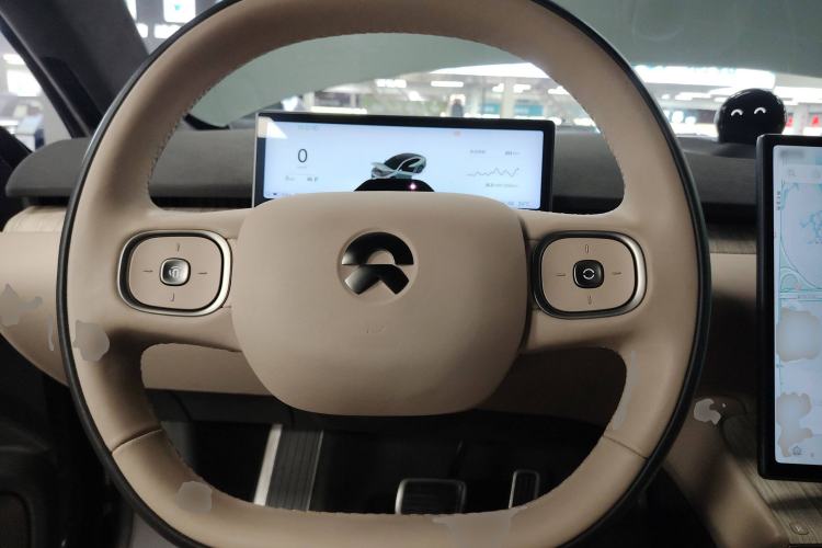 Used Nio ET7 2022 100kWh First Edition Steering Wheel