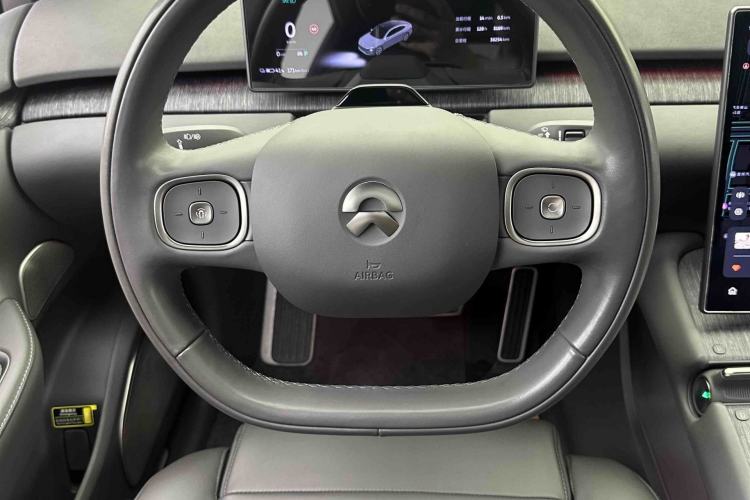 Used Nio ET7 2022 100kWh First Edition Steering Wheel