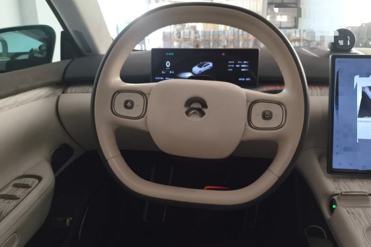 Used Nio ET7 2022 100kWh First Edition Steering Wheel