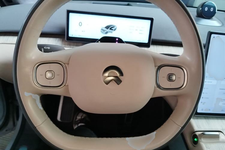 Used Nio ET7 2022 100 kWh Steering Wheel