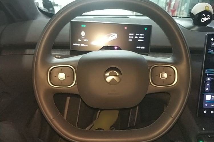 Used Nio ET7 2022 75 kWh Steering Wheel