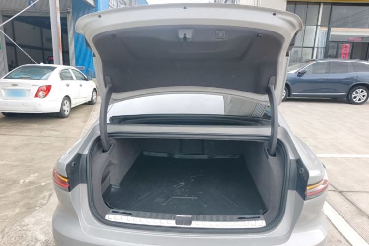 Used Nio ET7 2022 75 kWh Trunk