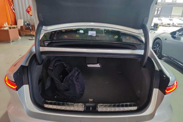 Used Nio ET7 2022 100kWh First Edition Trunk