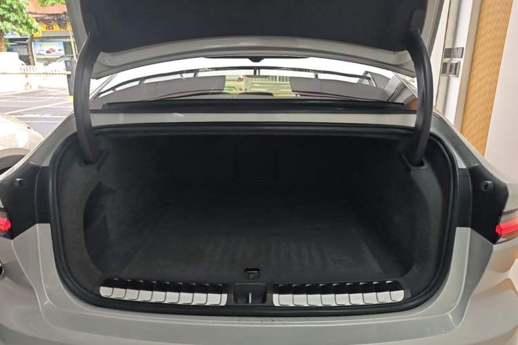 Used Nio ET7 2022 100kWh First Edition Trunk