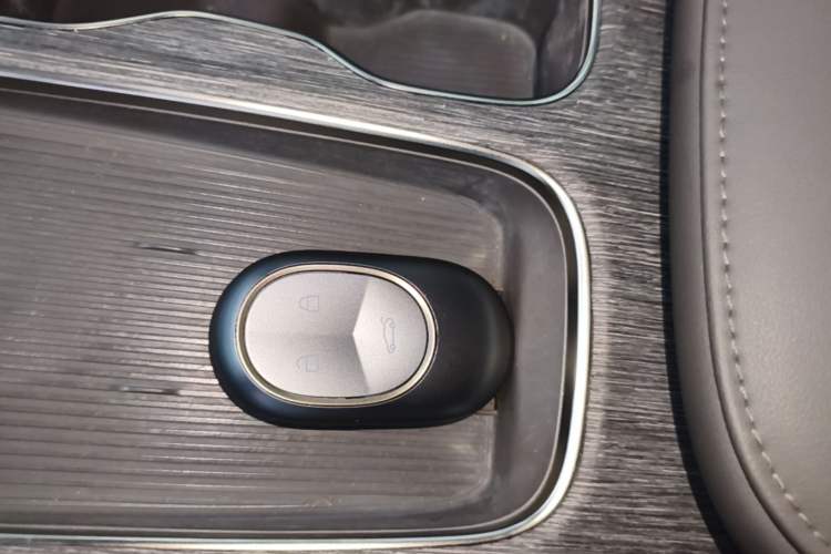 Used Nio ET7 2022 75 kWh Vehicle Key