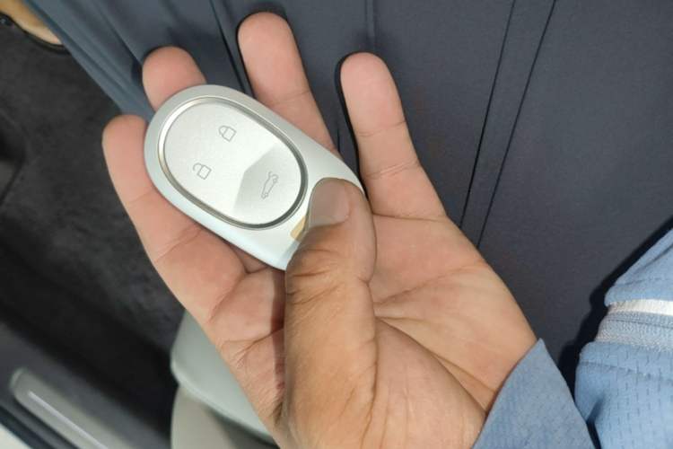 Used Nio ET7 2022 75 kWh Vehicle Key