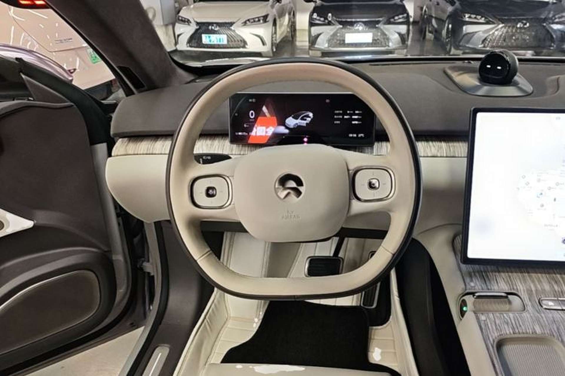 Used Nio ET7 2022 75 kWh Steering Wheel