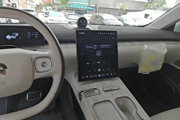 Used Nio ET7 2022 100kWh First Edition Center Console