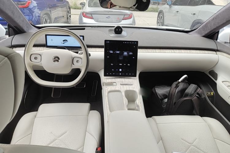 Used Nio ET7 2022 100kWh First Edition Center Console