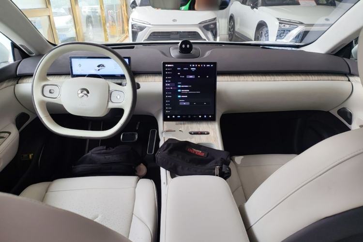 Used Nio ET7 2022 100kWh First Edition Center Console