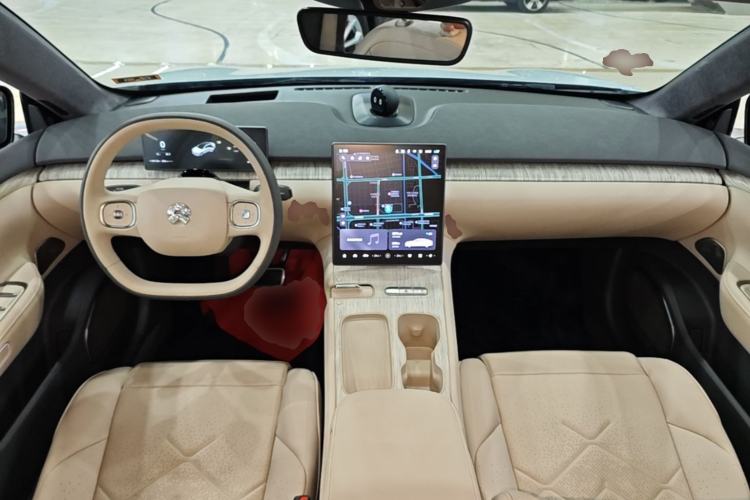 Used Nio ET7 2022 75 kWh Center Console