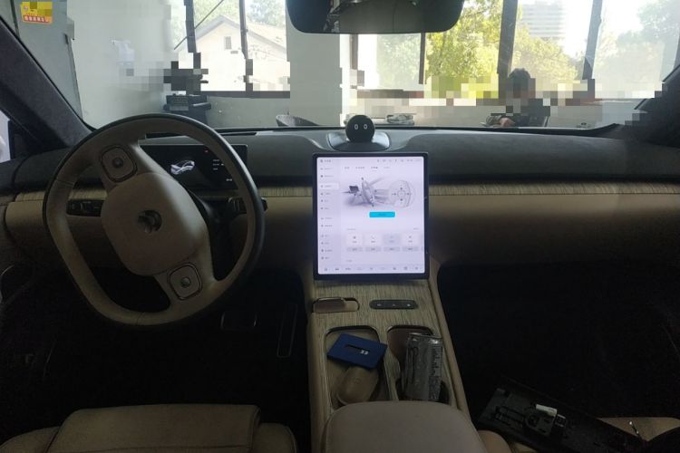 Used Nio ET7 2022 100kWh First Edition Center Console